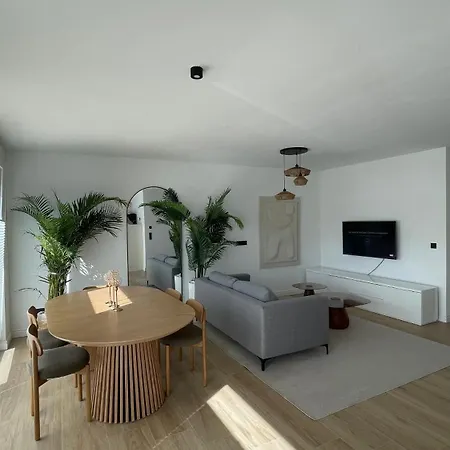 Moderne & Helle Mit Parkplatz In Bettrum * Sohlde