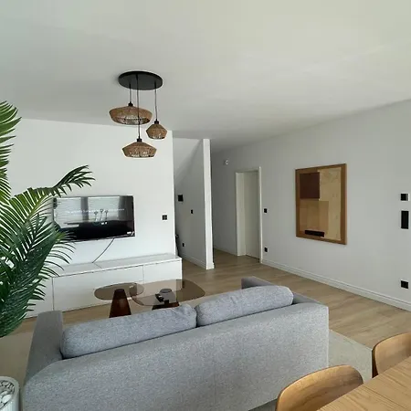 Moderne & Helle Mit Parkplatz In Bettrum * Sohlde
