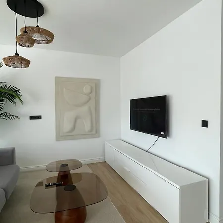 شقة Moderne & Helle Mit Parkplatz In Bettrum *